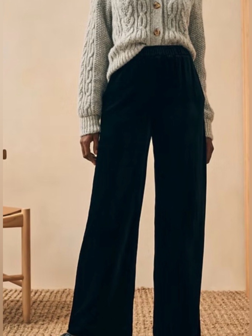 Faherty black silk velvet Genevieve wide leg pants large NWT - Picture 9 of 10